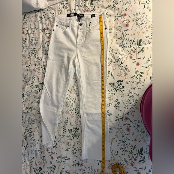 Kennet Cole Jeans - Picture 8 of 12